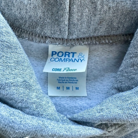 PORT & COMPANY, ADULT UNISEX, CORE FLEECE, PULLOVER HOODIE. GREY COLOR. SIZE M - Picture 4 of 5